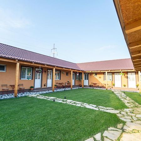 Casa Adrian Hotel Корбу Екстериор снимка